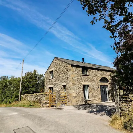 Damson Barn * Casterton