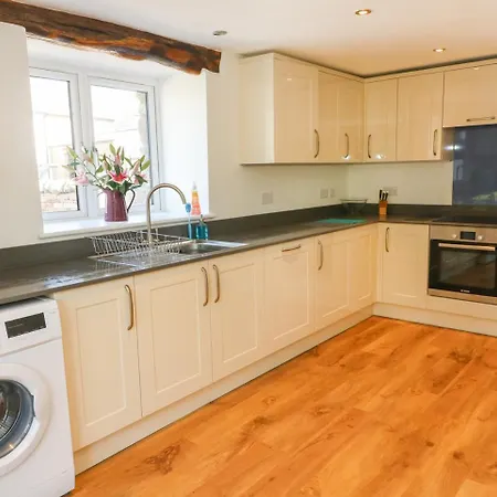 Holiday home Damson Barn *